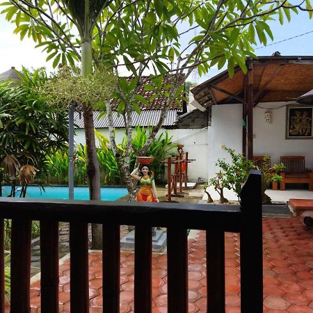Pantai Bungalow Lembongan Island Exterior photo