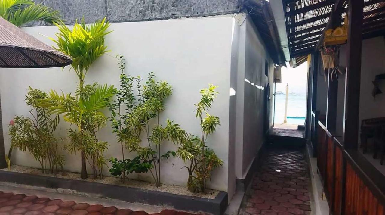 Pantai Bungalow Lembongan Island Exterior photo