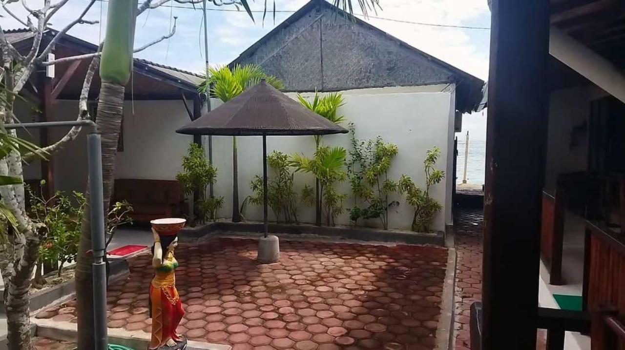 Pantai Bungalow Lembongan Island Exterior photo