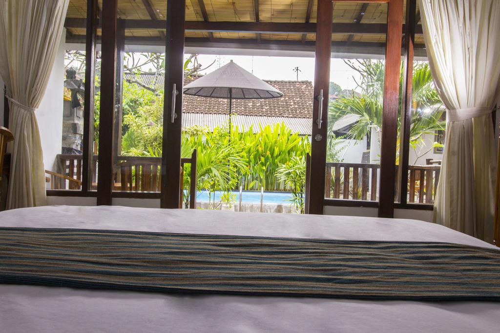 Pantai Bungalow Lembongan Island Exterior photo